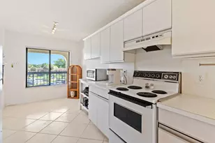 5380 Cedar Lake Dr, Boynton Beach, FL 33437 - Photo 6