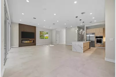 827 N Lake Avenue, Delray Beach, FL 33483 - Photo 10