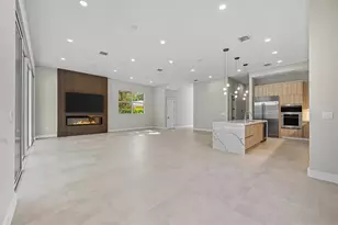 827 N Lake Ave, Delray Beach, FL 33483 - Photo 10