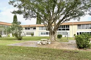 116 Oxford 400, West Palm Beach, FL 33417 - Photo 34