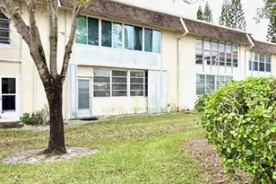 116 Oxford 400, West Palm Beach, FL 33417 - Photo 28