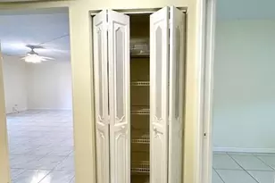 116 Oxford 400, West Palm Beach, FL 33417 - Photo 12