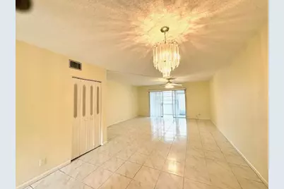 116 Oxford 400, West Palm Beach, FL 33417 - Photo 8