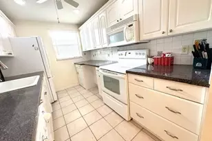 116 Oxford 400, West Palm Beach, FL 33417 - Photo 6