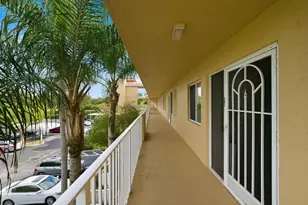 5746 Crystal Shores Dr, Boynton Beach, FL 33437 - Photo 2