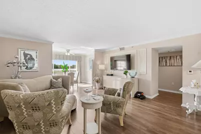 5746 Crystal Shores Drive #307, Boynton Beach, FL 33437 - Photo 10