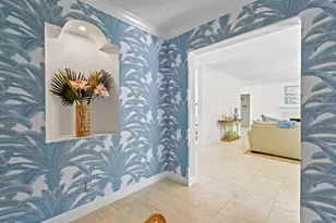 117 Via Vizcaya, Palm Beach, FL 33480 - Photo 2