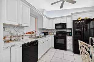 6292 Kings Gate Cir, Delray Beach, FL 33484 - Photo 12