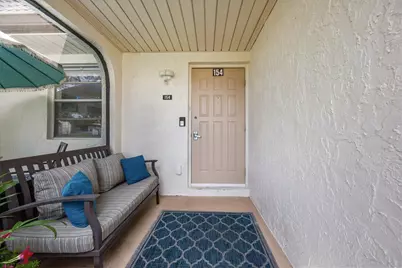 154 Lake Rebecca Drive, West Palm Beach, FL 33411 - Photo 2