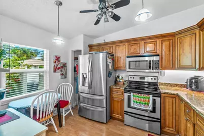 18855 Candlewick Drive, Boca Raton, FL 33496 - Photo 6