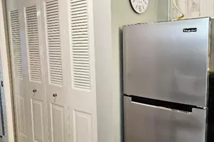 417 Windsor R, West Palm Beach, FL 33417 - Photo 10