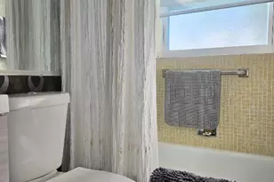 417 Windsor R, West Palm Beach, FL 33417 - Photo 24