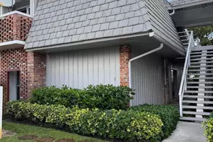 340 Orange Tree Dr, Atlantis, FL 33462 - Photo 2