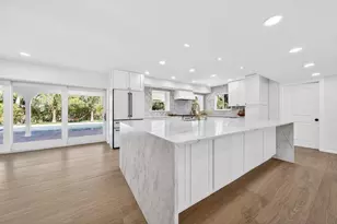 37 E High Point Rd, Sewalls Point, FL 34996 - Photo 18