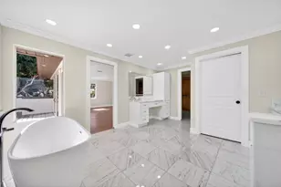 37 E High Point Rd, Sewalls Point, FL 34996 - Photo 22