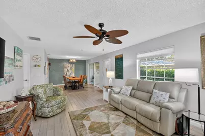 10137 S 42nd Avenue S, Boynton Beach, FL 33436 - Photo 10