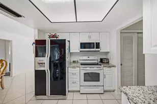 1535 NW 70th Ln, Margate, FL 33063 - Photo 14