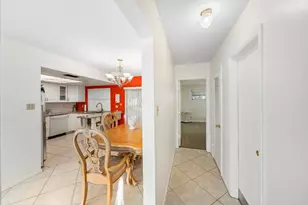 1535 NW 70th Ln, Margate, FL 33063 - Photo 16