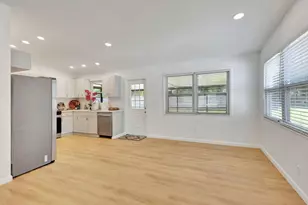 9312 Pinion Dr, Lake Worth, FL 33467 - Photo 6