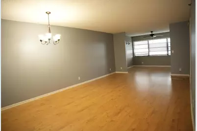 4640 Lucerne Lakes Boulevard W #508, Lake Worth, FL 33467 - Photo 10