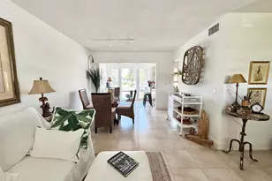 32 Colonial Club Dr, Boynton Beach, FL 33435 - Photo 4