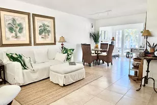 32 Colonial Club Dr, Boynton Beach, FL 33435 - Photo 8