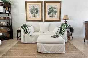 32 Colonial Club Dr, Boynton Beach, FL 33435 - Photo 8