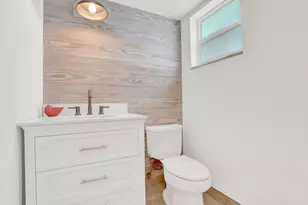 32 Colonial Club Dr, Boynton Beach, FL 33435 - Photo 12