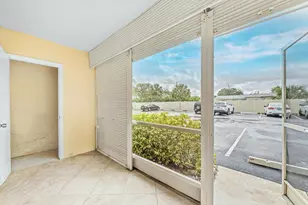 959 SE 2nd Ave, Deerfield Beach, FL 33441 - Photo 24