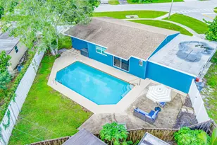 9518 Keating Dr, Palm Beach Gardens, FL 33410 - Photo 4