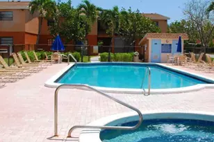 50 SE 12th St, Boca Raton, FL 33432 - Photo 14