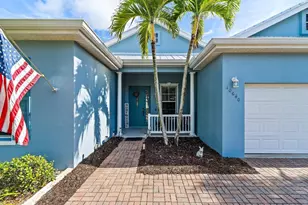 10640 SW Waterway Ln, Port Saint Lucie, FL 34987 - Photo 4