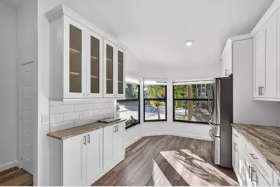 703 Saint Giles Court, Palm Beach Gardens, FL 33418 - Photo 14