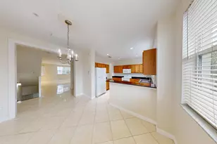 690 Amador Ln, West Palm Beach, FL 33401 - Photo 14