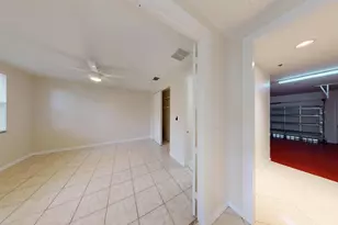 690 Amador Ln, West Palm Beach, FL 33401 - Photo 10