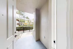 690 Amador Ln, West Palm Beach, FL 33401 - Photo 4