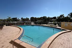 2000 NE 135th St, North Miami, FL 33181 - Photo 24