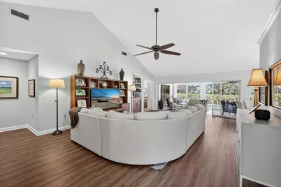 2386 Saratoga Bay Drive, West Palm Beach, FL 33409 - Photo 14