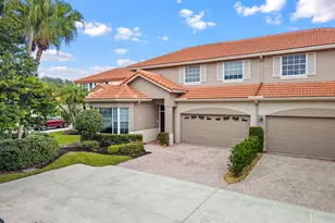 33 Monterey Pointe Dr, Palm Beach Gardens, FL 33418 - Photo 2