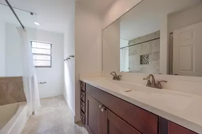 22352 Martella Avenue, Boca Raton, FL 33433 - Photo 10