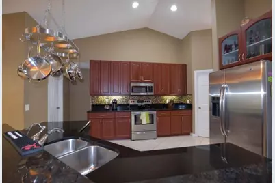 5505 NW Evanston Avenue, Port Saint Lucie, FL 34983 - Photo 4