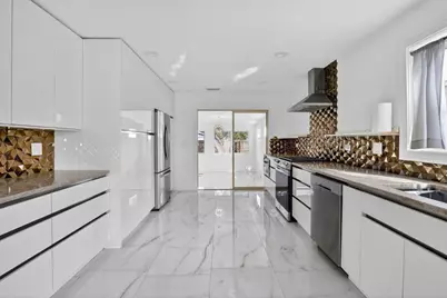 1323 Lincoln Street, Hollywood, FL 33019 - Photo 1