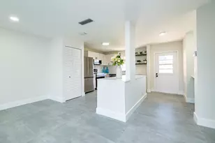 604 Laconia Cir, Lake Worth, FL 33467 - Photo 8