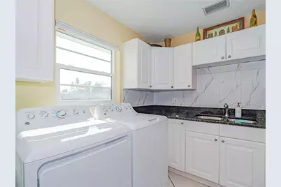 11 Vista Palm Lane #203, Vero Beach, FL 32962 - Photo 8