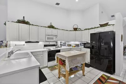 1940 S Club Drive, Wellington, FL 33414 - Photo 20