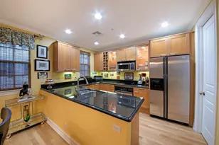 381 W Mallory Cir, Delray Beach, FL 33483 - Photo 10