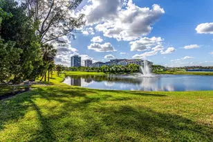 2719 Embassy Dr, West Palm Beach, FL 33401 - Photo 30