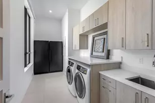 2719 Embassy Dr, West Palm Beach, FL 33401 - Photo 26