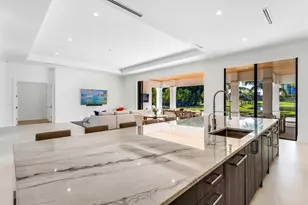 2719 Embassy Dr, West Palm Beach, FL 33401 - Photo 12