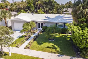 8 Wellesley Dr, Lake Worth Beach, FL 33460 - Photo 2